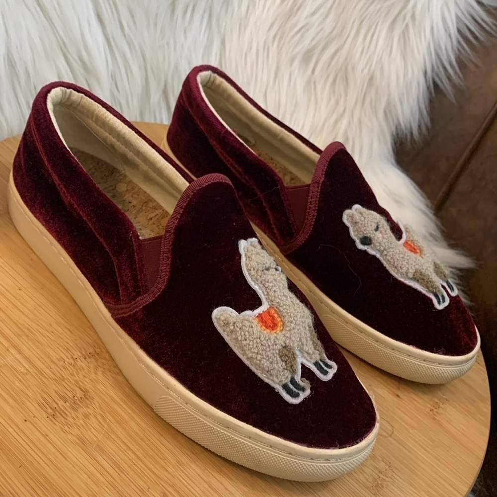 Soludos | Sangria 3D Llama Velvet Smoking Slip On Sneaker Slipper Shoes 6.5 - Picture 7 of 17